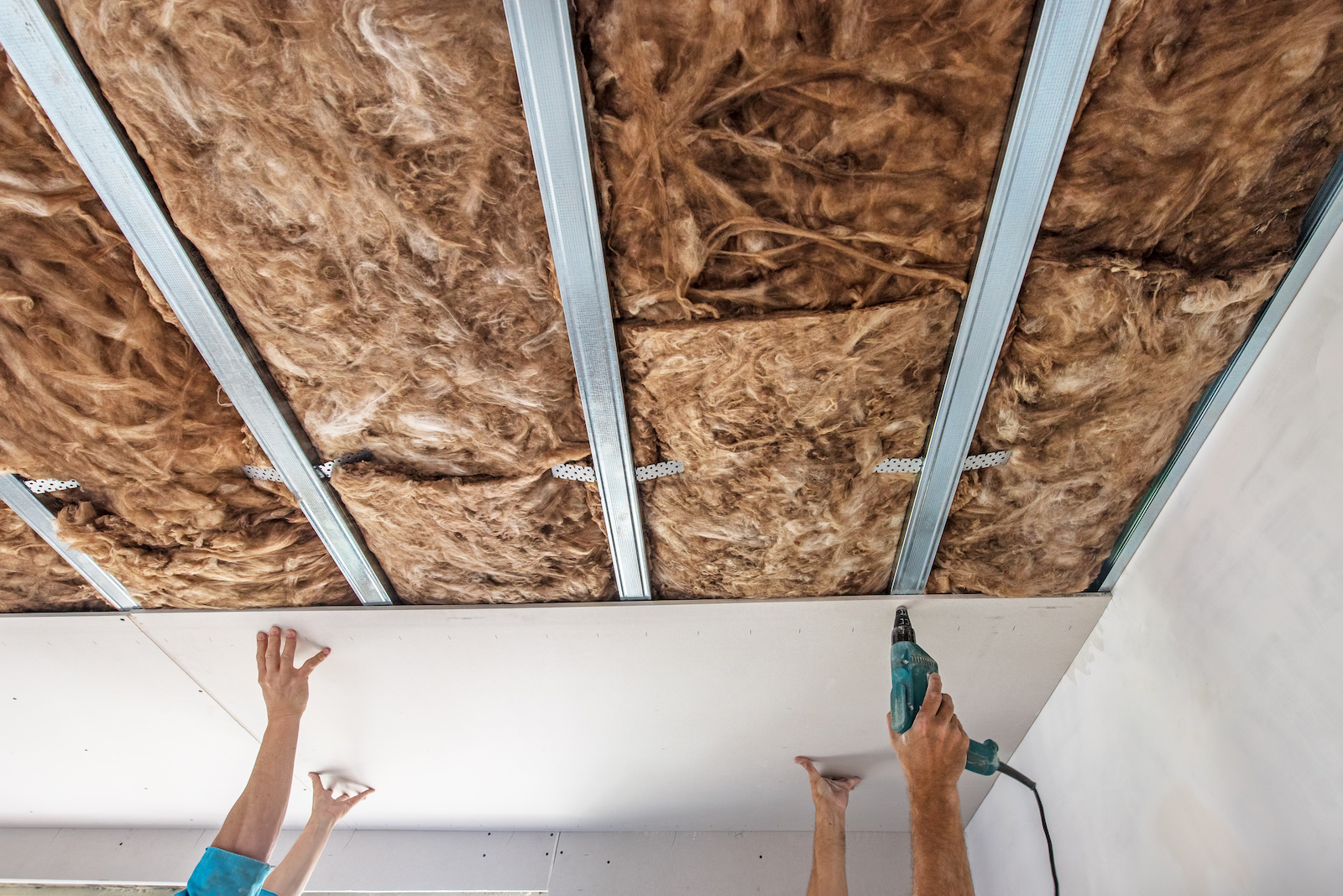 installer un plafond en plaques de plâtre